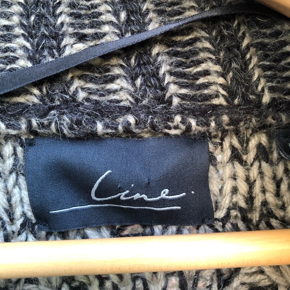 LINE Sweater Coat /Sweater Jacket - Picture 5 of 16